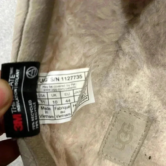 [US11] UGG Tasman LTA  Slipper - Picture 5 of 11